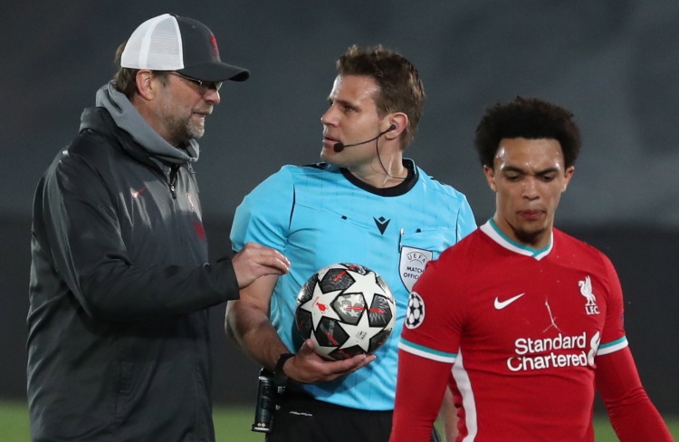 记者：乔纳森-戴维未来存疑，拜仁和热刺已了解球员离队条件（记者：乔纳森-戴维前景未明，拜仁与热刺已知其离队条款）