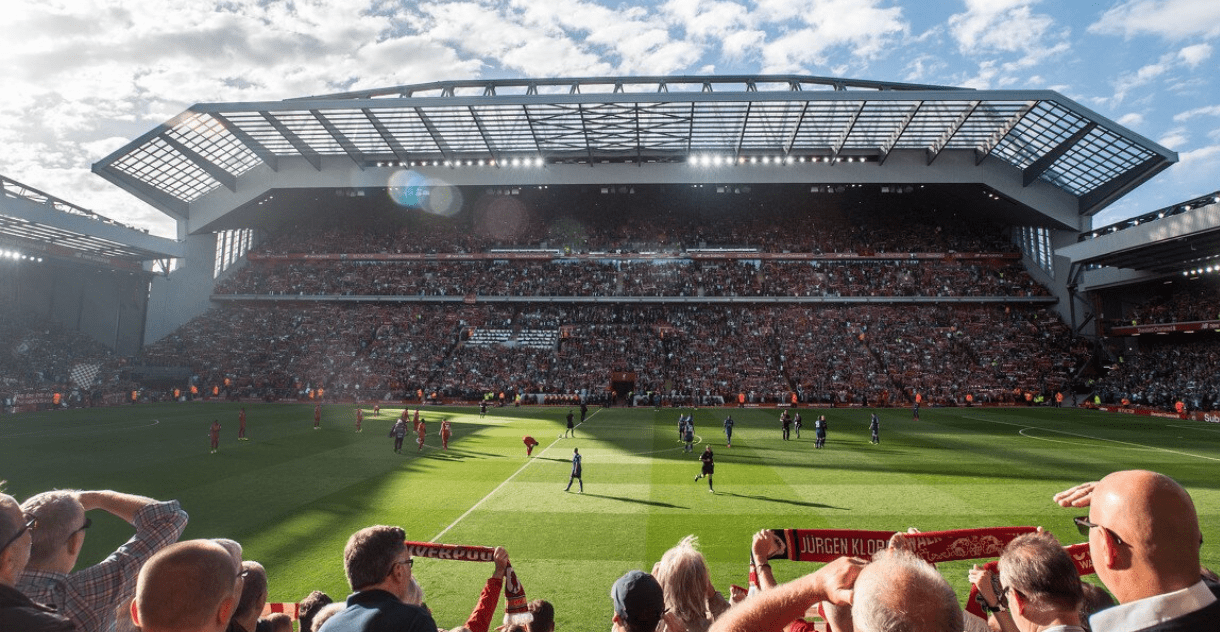 莱万压哨破门帮助巴萨取关键三分（莱万读秒绝杀助巴萨拿下宝贵三分）