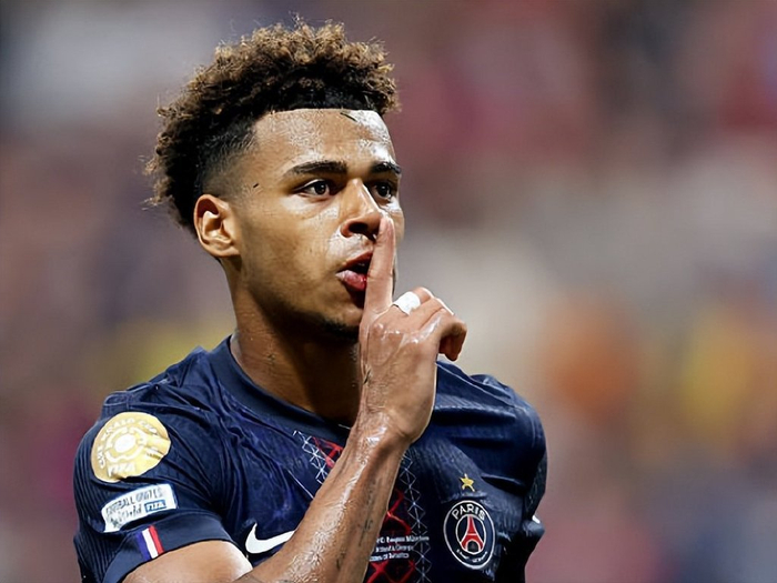 杜锋愣头青！杜润旺张文逸上场攻守全崩仍坚持用，真不打算弃用？