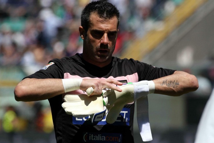 皇家马德里与西甲之间的法律战争：埃尔切的意外受益者？（皇马与西甲法庭交锋：埃尔切会否成为最大赢家？）