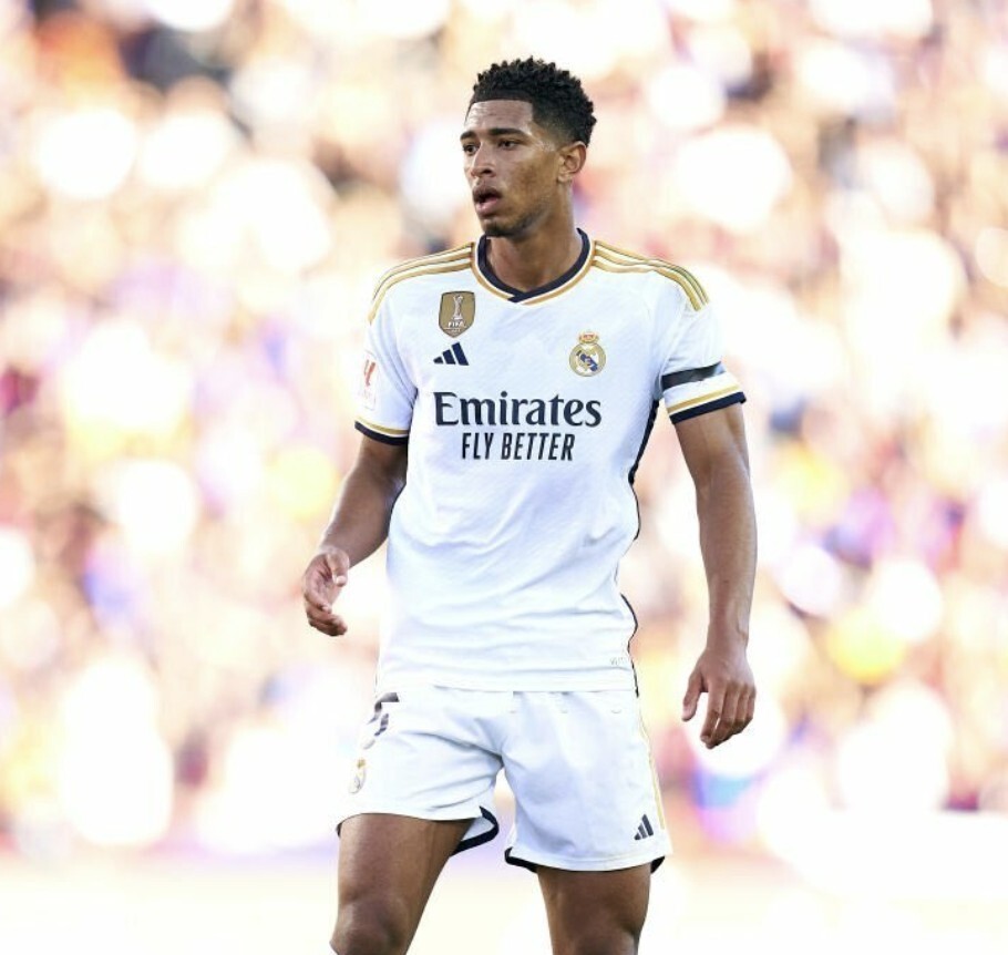 庆祝建队126周年！巴萨官方社媒晒诺坎普球场海报（巴萨建队126周年纪念：官方社媒晒出诺坎普球场海报）