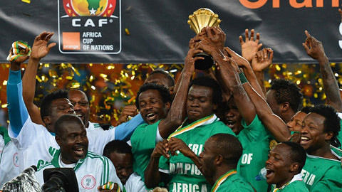 米体：虽然DV9经历肌肉疲劳，但斯帅仍会让他首发踢佛罗伦萨（米体：DV9出现肌肉疲劳，斯帅仍将安排其对阵佛罗伦萨首发）