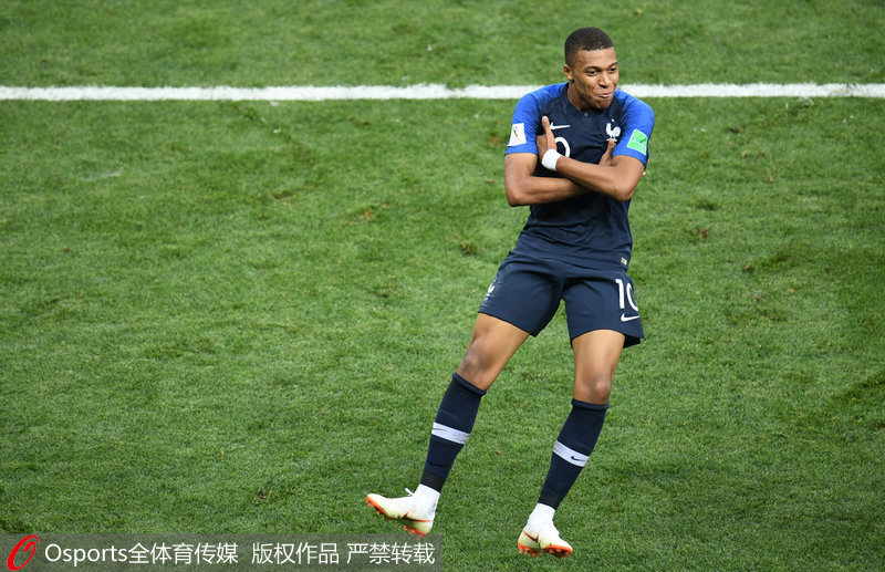 意媒：吕迪格目前的合同准备到期，尤文有意引进球员（意媒：吕迪格合同将到期，尤文图斯有意签下他）