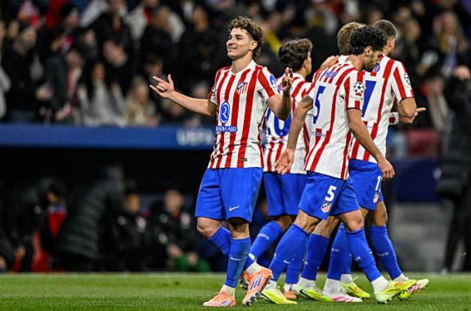 那不勒斯三分稳稳入账（那不勒斯稳拿三分）