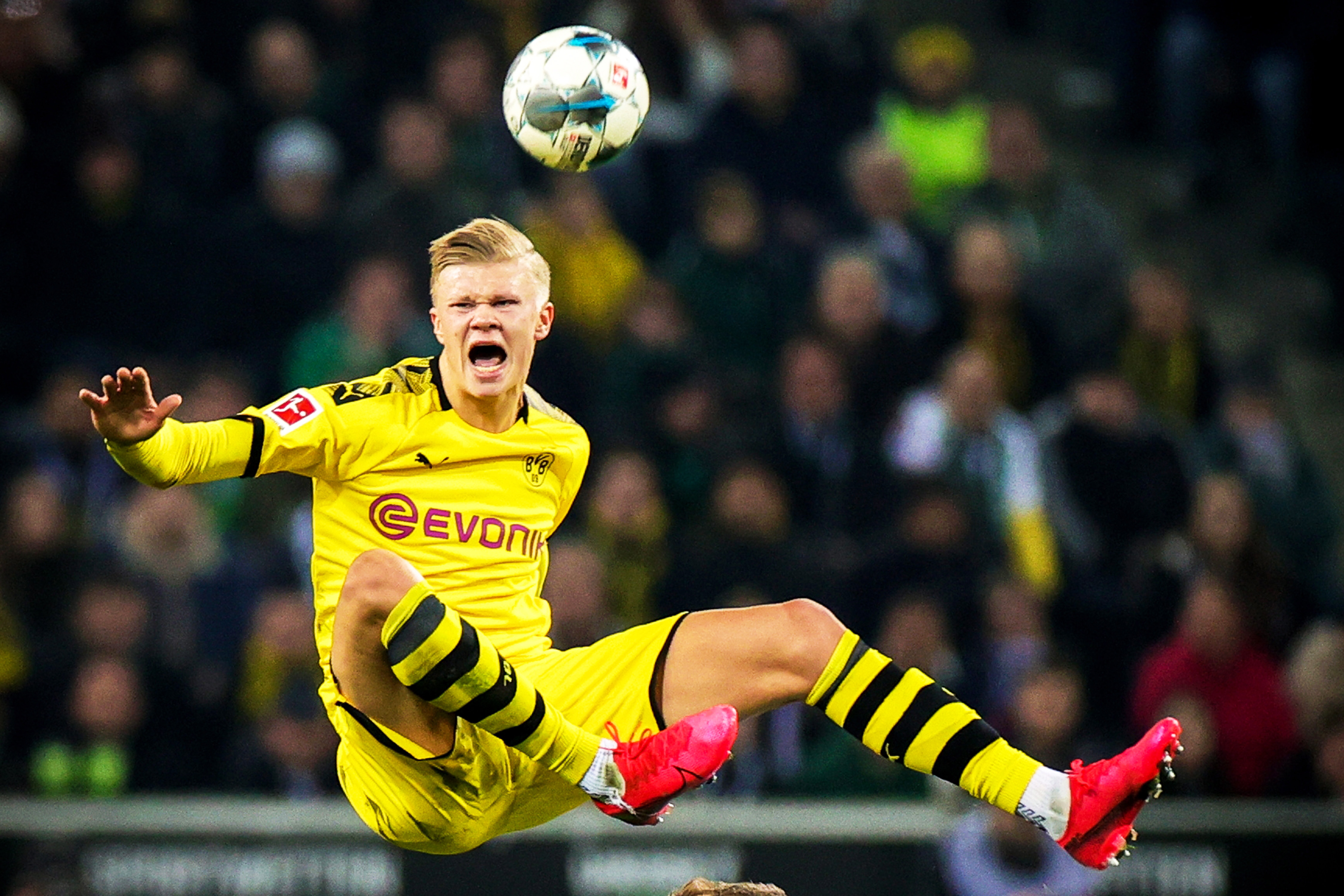 记者：尤文正努力与巴黎就穆阿尼达成协议，热刺也在争夺他（记者：尤文推进与巴黎商谈穆阿尼转会，热刺也加入竞逐）