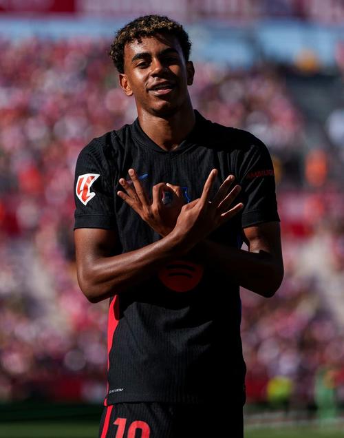 12月8日NBA焦点战：绿军猛龙分区内战，湖勇迎东部劲旅考验