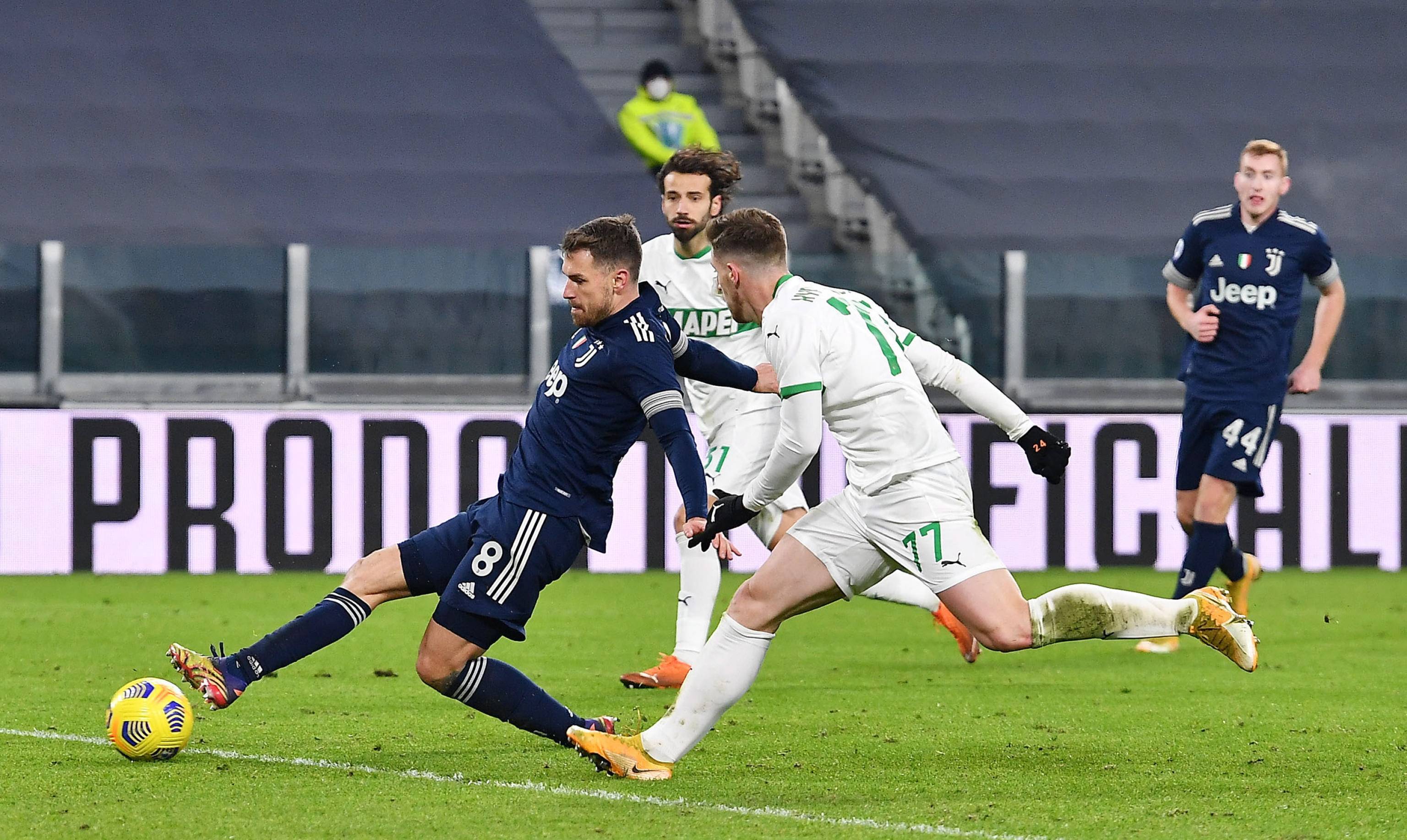 长传助攻姆巴佩破门，阿诺德西甲生涯首次送出助攻（阿诺德西甲首助献上，长传助姆巴佩破门）