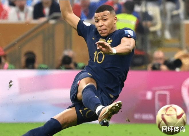 希尔-曼萨诺将执法皇马和毕包比赛，此前罚下赫伊森曾引争议（曾因罚下赫伊森惹争议，希尔-曼萨诺将吹罚皇马战毕包）